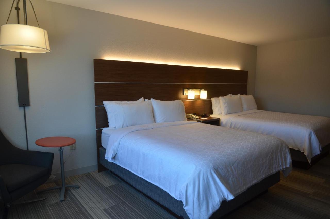Holiday Inn Express Hotel & Suites Rochester By Ihg Exterior foto