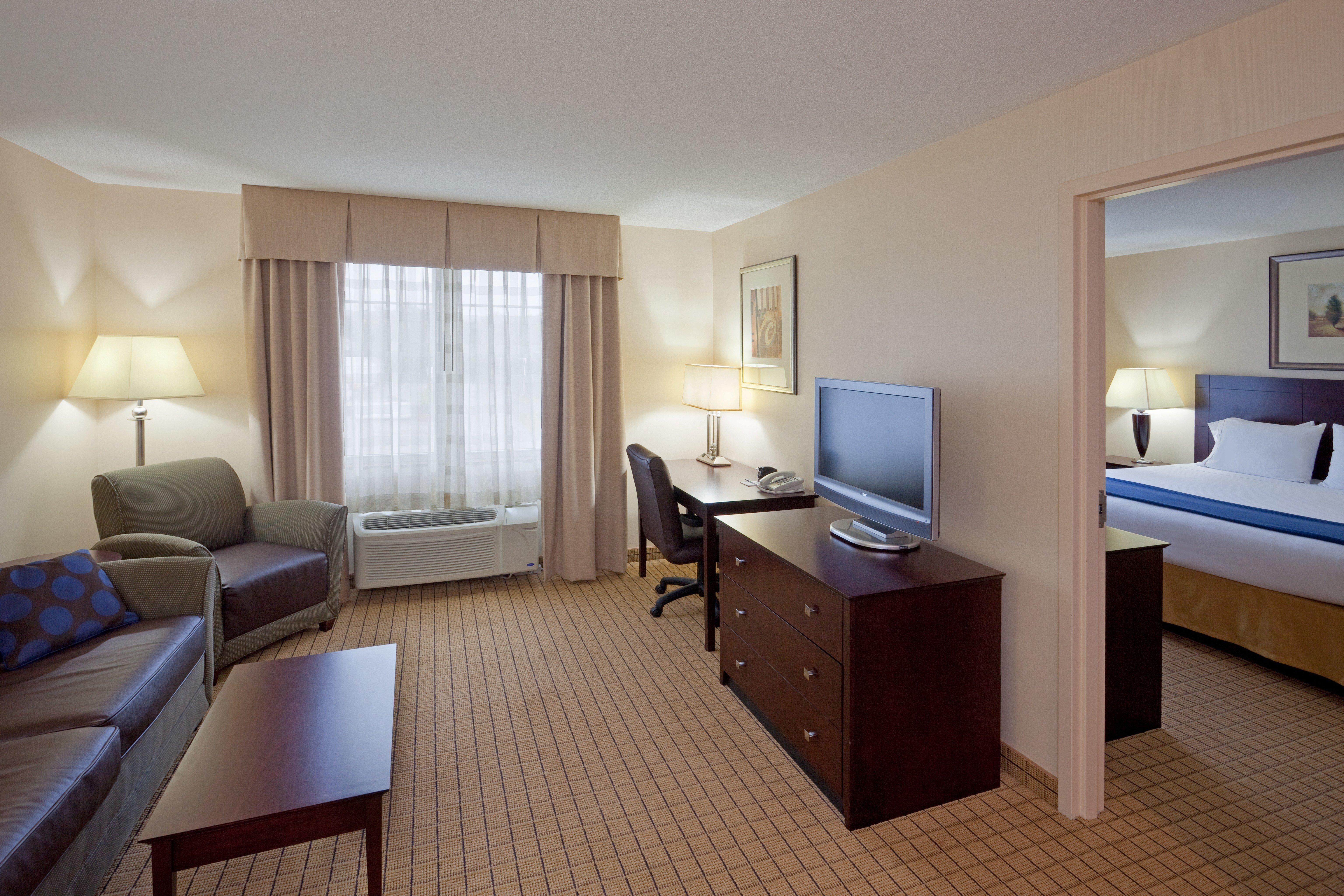 Holiday Inn Express Hotel & Suites Rochester By Ihg Exterior foto