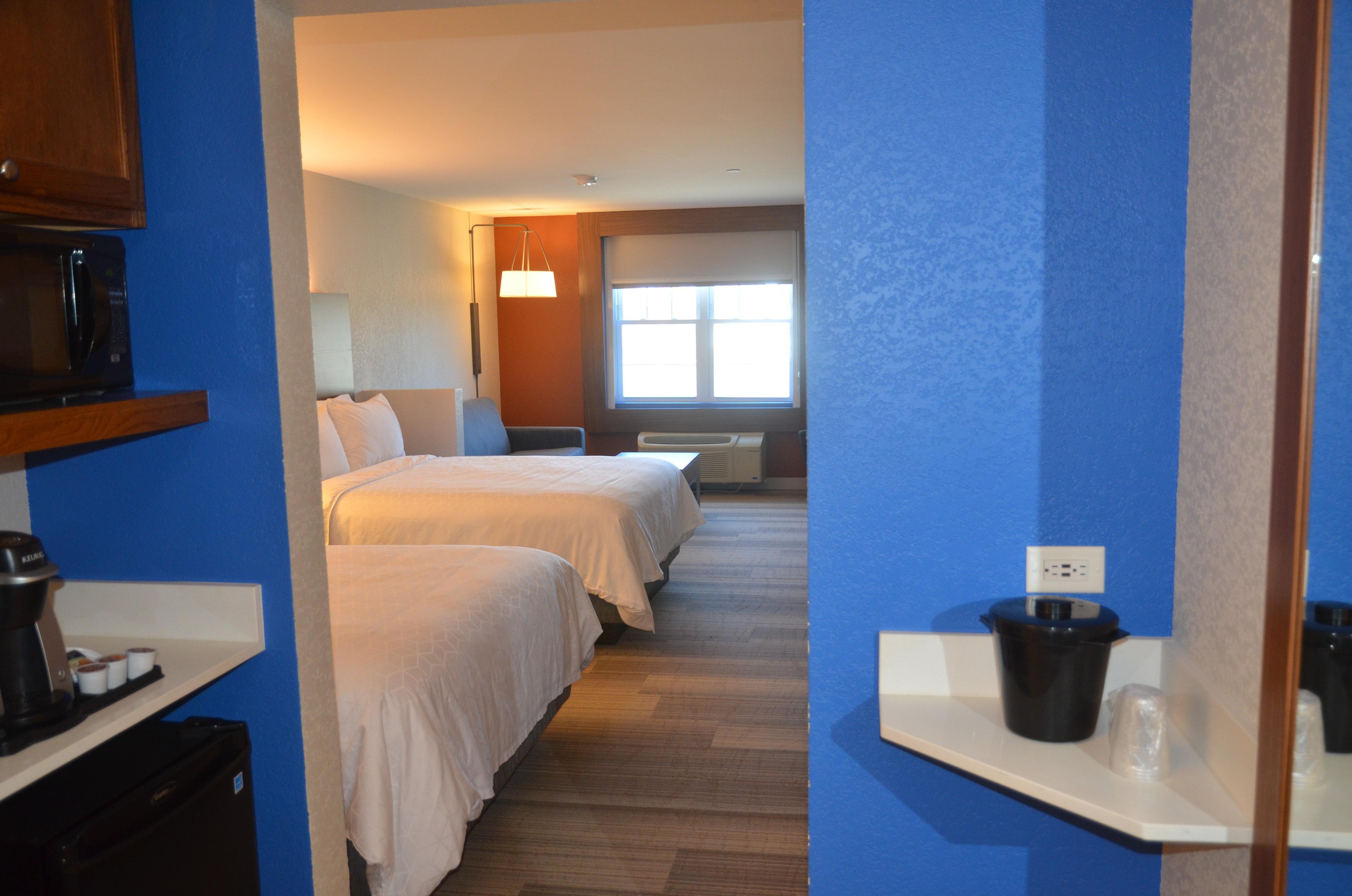 Holiday Inn Express Hotel & Suites Rochester By Ihg Exterior foto