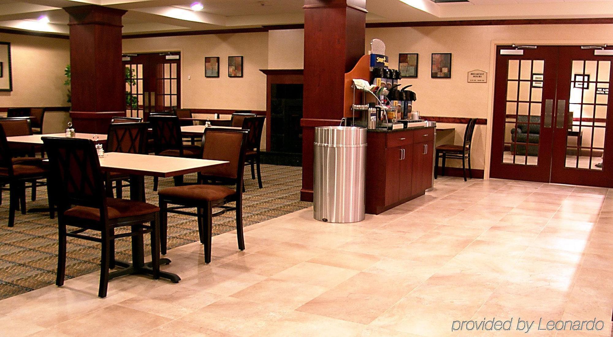 Holiday Inn Express Hotel & Suites Rochester By Ihg Exterior foto