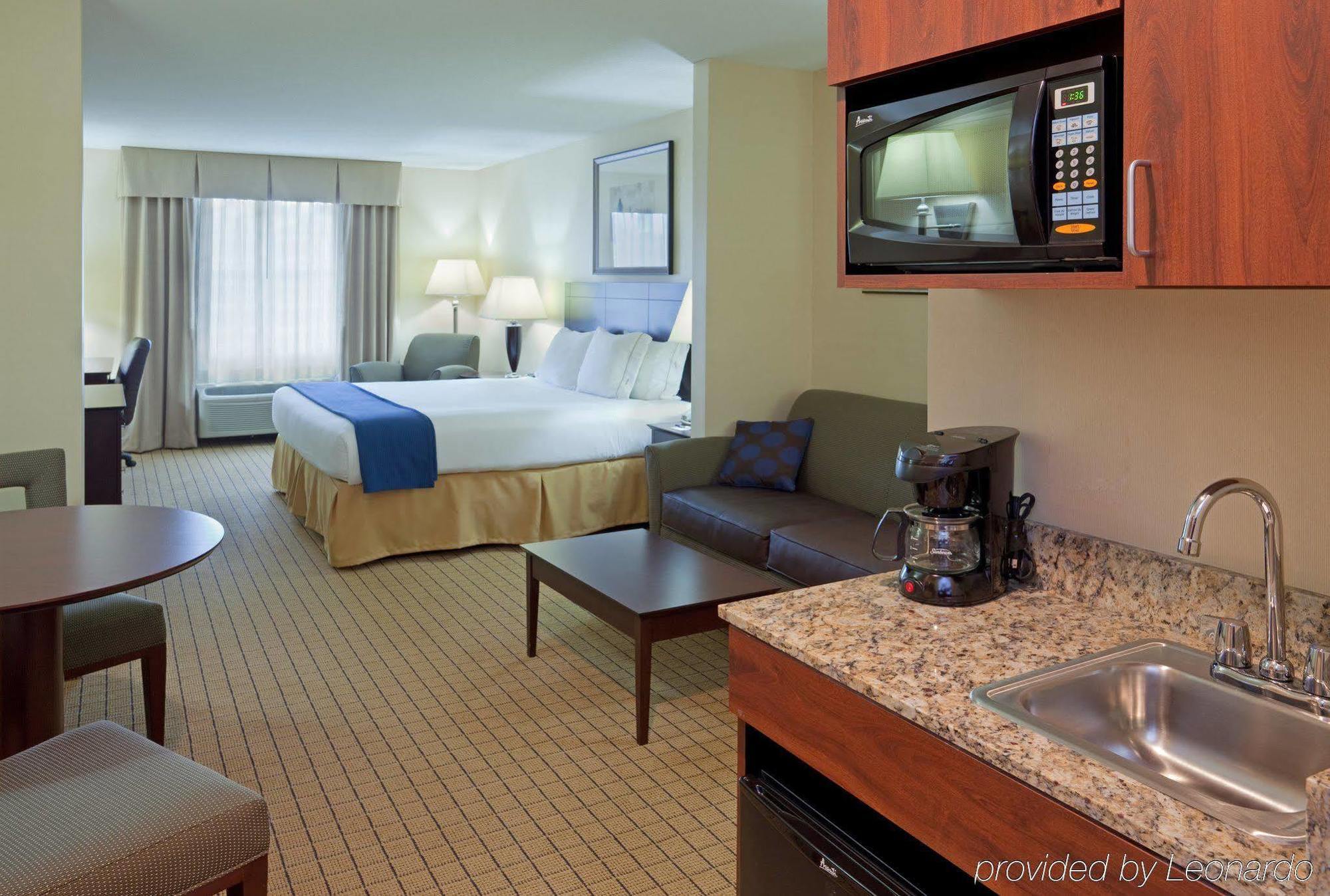 Holiday Inn Express Hotel & Suites Rochester By Ihg Quarto foto